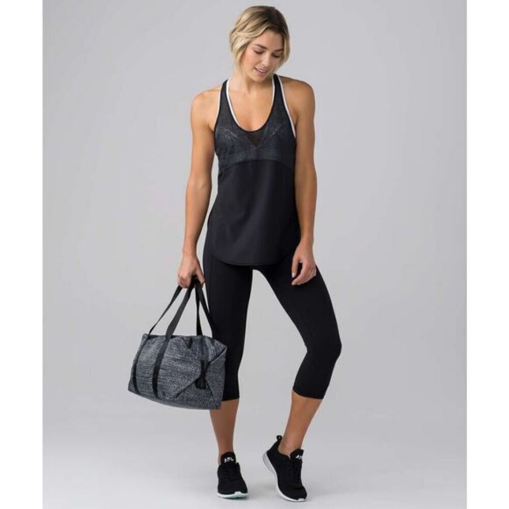 LULULEMON Twist & Train Tank Size 2 Black - Picture 3 of 6